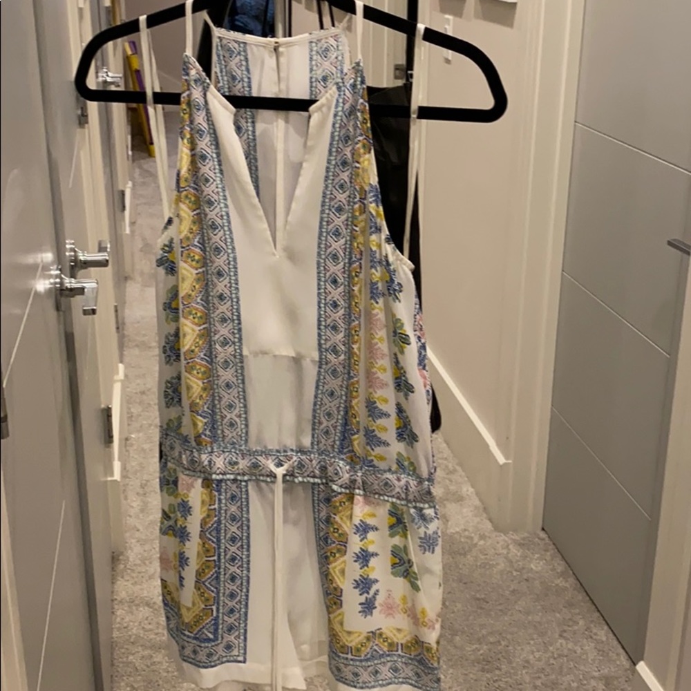 BCBG short romper size xs